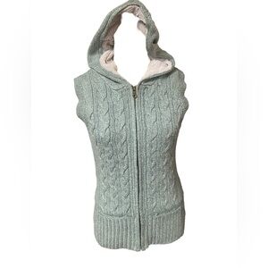 Aventura blue vest size small